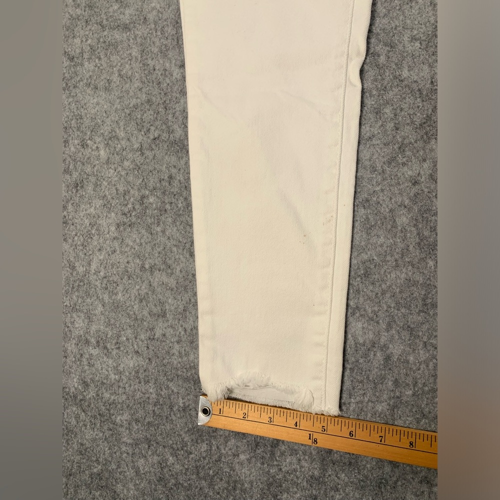 Levi's Classic Cream Jeans - Picture 11 of 16
